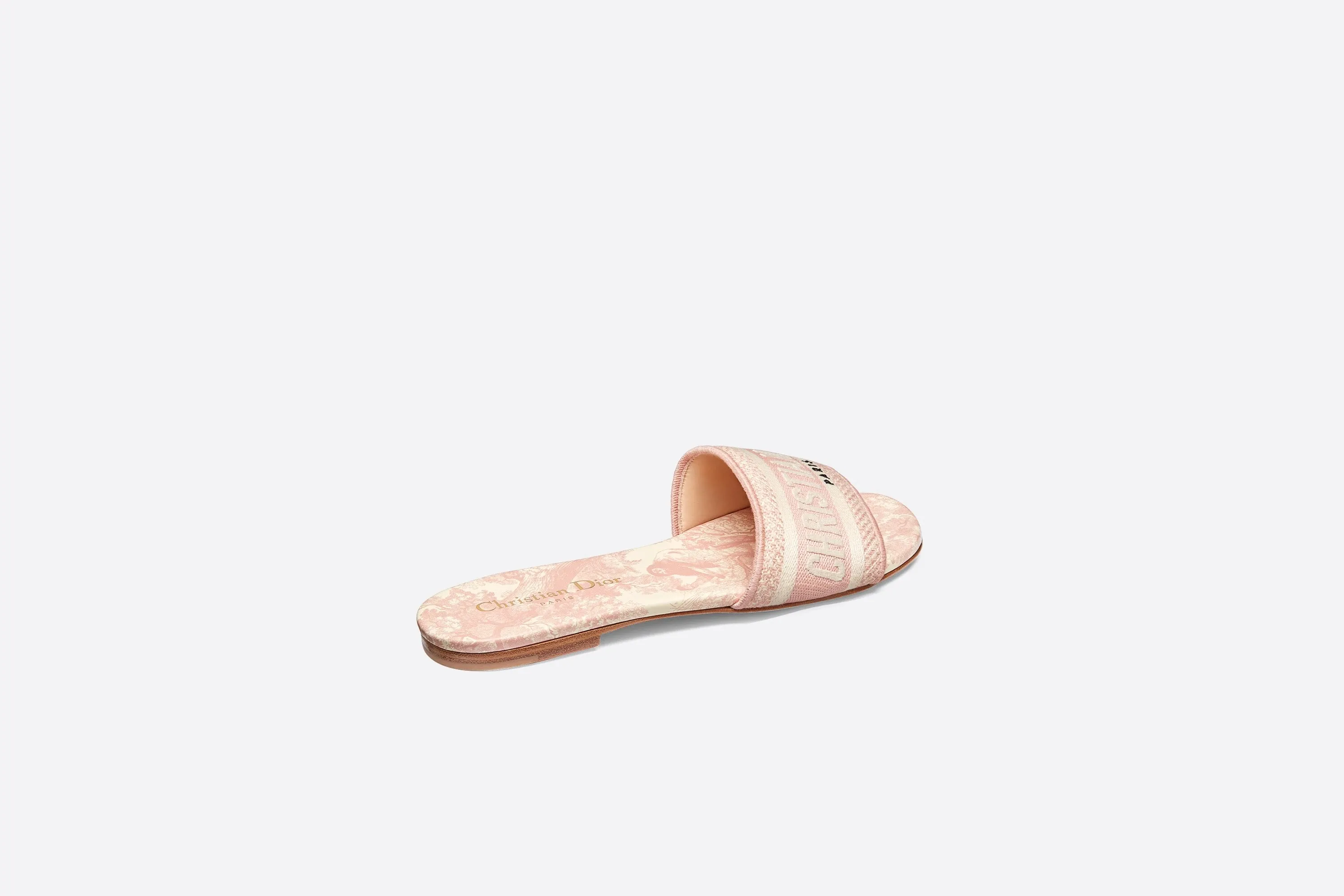 👟👟Ex-factory price 300👟👟 Dior women’s DWAY embroidered half-flops! Flat-soled slippers with letters for street wear. This year, Dor went crazy and changed designers. The whole style changed. Those who liked them quickly grabbed a pair as soon as possible! This knitted embroidered slipper is not just ordinary, comfortable and beautiful. It is a new series of three-dimensional letter embroidered slippers with a very stylish style. It is made with Dior Logo woven canvas embroidery technology! Fashionable touch! Flat slippers are classic, high-quality and glamorous masterpieces. The most popular spring and summer series in the counter are both temperamental, fashionable, classic and attractive. The design style is particularly beautiful on the feet∽ Whether it is a beach vacation or daily wear, it is absolutely full of freshness! ❤️Density embroidery, exquisite ogo texture and delicate lambskin midsole are super comfortable! This must-have item for summer, whether it is a beach vacation or daily wear, it is definitely full of freshness! Made in China with rubber sole and colorful hard box packaging, the high-end and luxurious feel is clear at a glance! Code number: 35——40 41 42 customized color, black, pink, gray